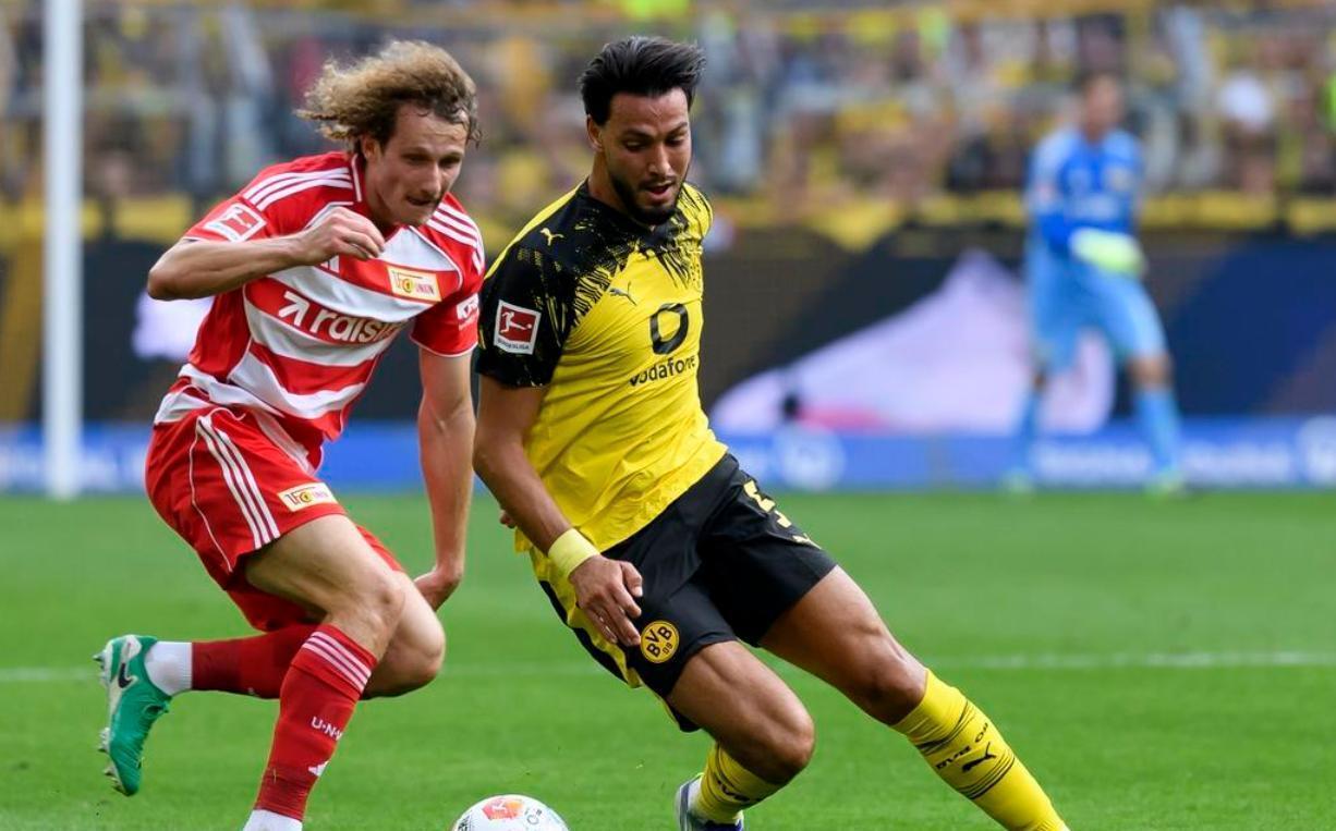 九游网页版入口-关于今晚马德里竞技防线松动意甲关键时刻攻防权衡，这操作让人直呼：今晚新疆广汇调整名单以备亚冠的信息