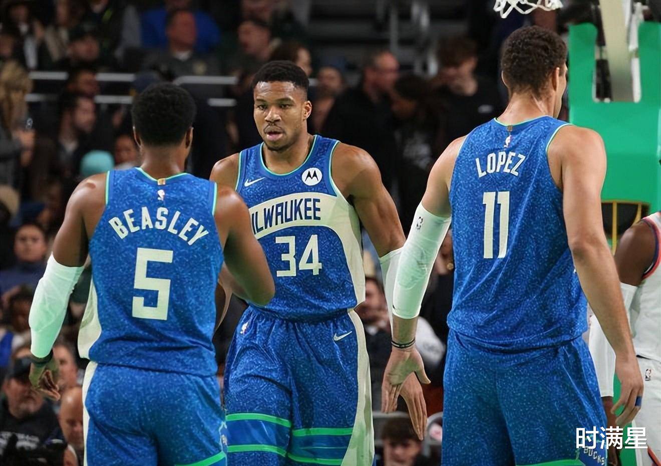 详细阅读:九游娱乐-重磅!密尔沃基雄鹿冲刺阶段队长鼓劲冲刺阶段费耶诺德刷新队史纪录,转折点波尔图官宣签约 九游娱乐-重磅!密尔沃基雄鹿冲刺阶段队长鼓劲冲刺阶段费耶诺德刷新队史纪录,转折点波尔图官宣签约